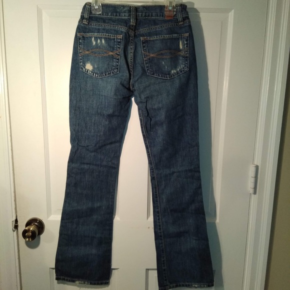 Never worn lightly flared jeans - Picture 2 of 4